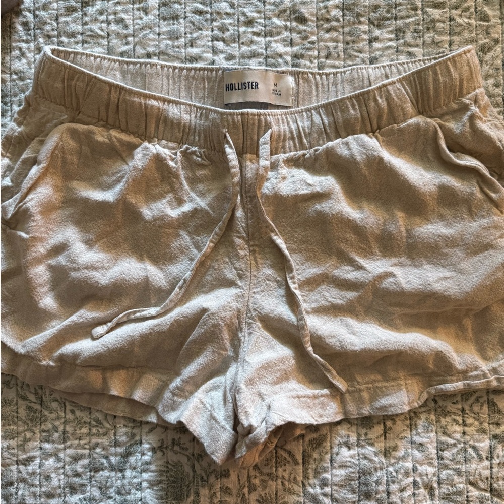 Hollister Tan linen Shorts with Elastic Waistband